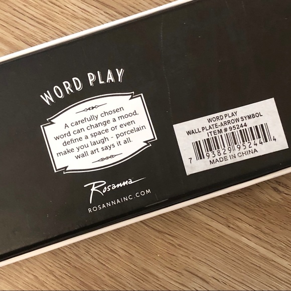 Rosanna Wall Plate Arrow Art Home Decor - Picture 2 of 2